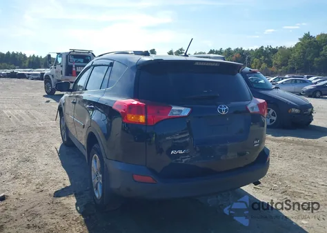 2015 Toyota Rav4 Xle from USA, damaged, VIN 2T3RFREV4FW400260